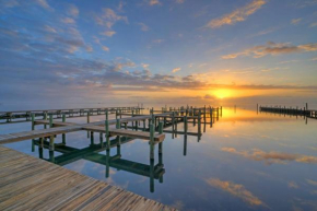 6BDR Bay Haven w Shared Waterfront Pool Boat Dock Keeper Trout by AvantStay